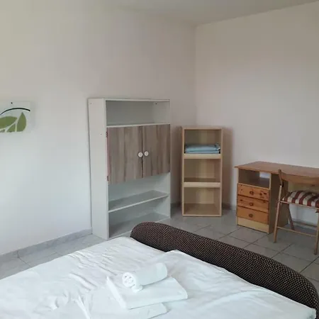 Ruellhome Felsoors
