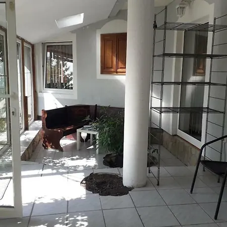 Ruellhome Holiday home Felsoors