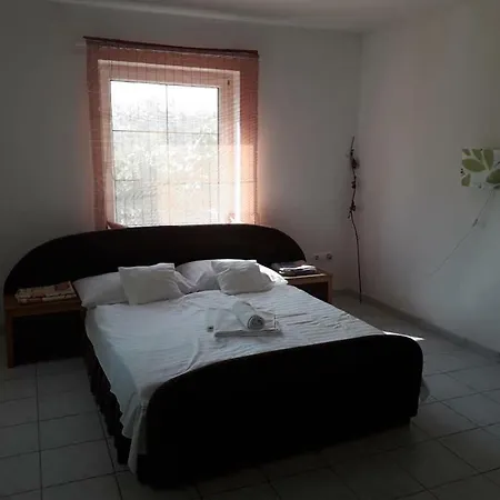 Ruellhome Holiday home Felsoors